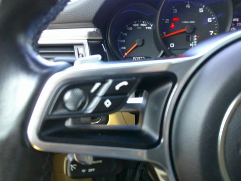 Used 2017 Porsche Macan AWD/4WD image 85