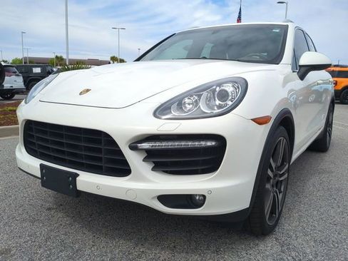 Used 2011 Porsche Cayenne Turbo AWD/4WD image 8