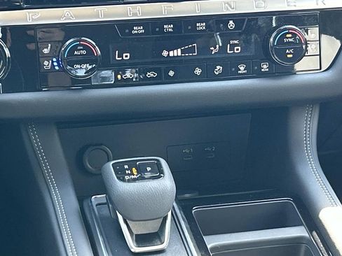 New 2026 Nissan Pathfinder Platinum w/ Lighting Package AWD/4WD image 28
