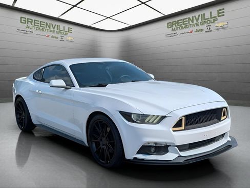 Used 2016 Ford Mustang Coupe w/ Equipment Group 051A RWD image 9