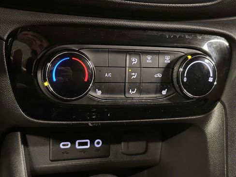 Used 2023 Buick Encore GX Preferred w/ Cold Weather Comfort Package AWD/4WD image 26