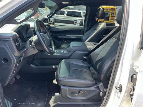 Used 2023 Ford Expedition Max Limited AWD/4WD image 13