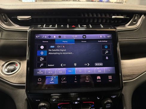 Used 2025 Jeep Grand Cherokee L Limited AWD/4WD image 7