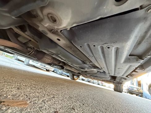 Used 2011 Toyota Sienna SE w/ Preferred Pkg image 27