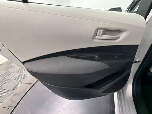 Used 2026 Toyota Corolla LE FWD image 36