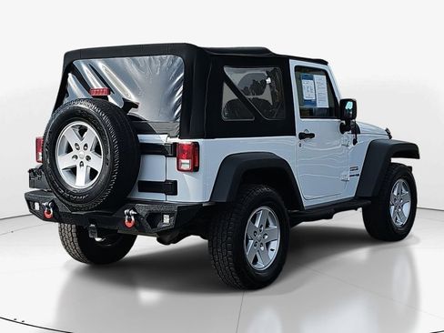 Used 2018 Jeep Wrangler Sport image 5