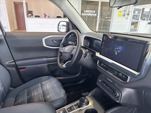 New 2025 Ford Bronco Sport Heritage w/ Convenience Package image 11