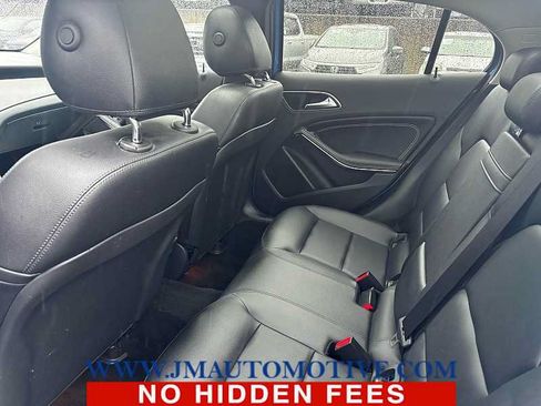 Used 2015 Mercedes-Benz GLA 250 4MATIC image 3