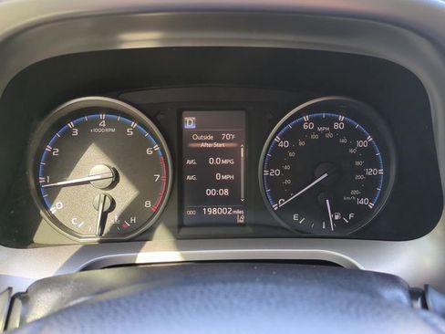 Used 2017 Toyota RAV4 LE image 30