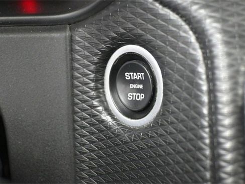 Used 2022 Land Rover Range Rover Velar R-Dynamic S image 24