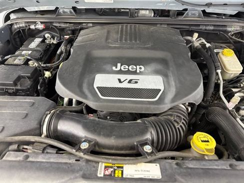 Used 2015 Jeep Wrangler Unlimited Sport w/ Quick Order Package 24S AWD/4WD image 19