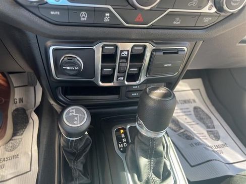 New 2025 Jeep Gladiator Sport AWD/4WD image 15