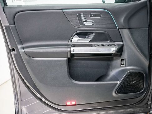 Used 2026 Mercedes-Benz GLB 250 image 19