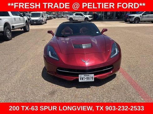 Used 2017 Chevrolet Corvette Stingray Coupe RWD image 2