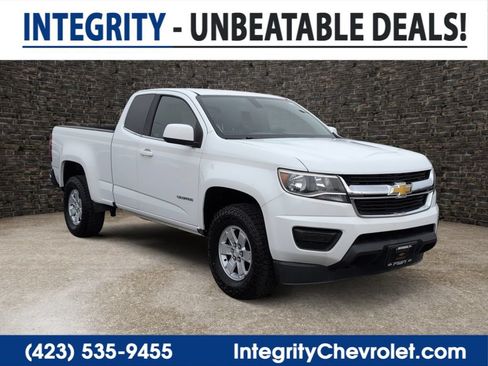 Used 2017 Chevrolet Colorado W/T w/ WT Convenience Package AWD/4WD image 1