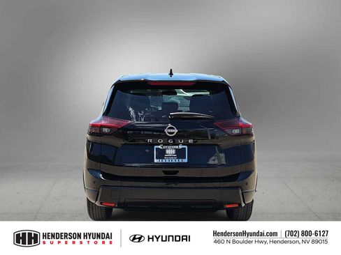 Used 2024 Nissan Rogue S FWD image 7