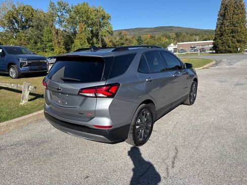 Used 2024 Chevrolet Equinox RS image 16