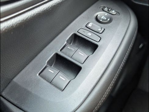 Certified 2024 Honda HR-V LX image 19