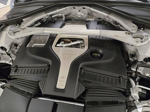 Used 2022 Aston Martin DBX AWD/4WD image 29