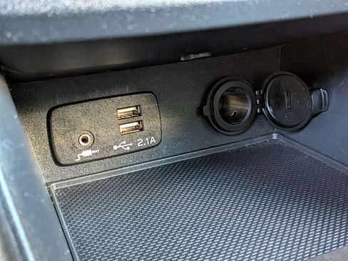 Used 2021 Subaru Impreza 2.0i Limited image 24