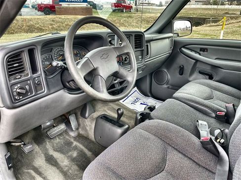 Used 2004 Chevrolet Silverado 1500 4x4 Regular Cab image 12