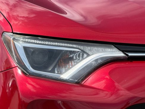 Used 2017 Toyota RAV4 XLE w/ Plus Special Value Package FWD image 10