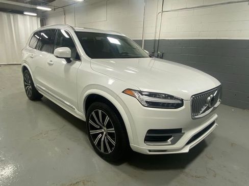 Used 2024 Volvo XC90 B5 Core w/ Protection Package image 4