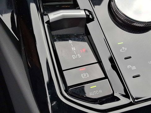 Used 2026 BMW 530i xDrive 530i xDrive image 15