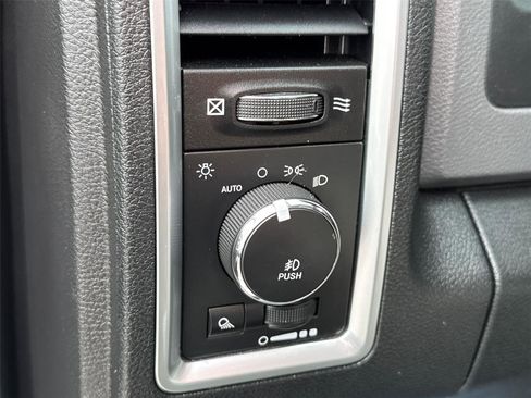 Used 2016 RAM 1500 Big Horn image 27