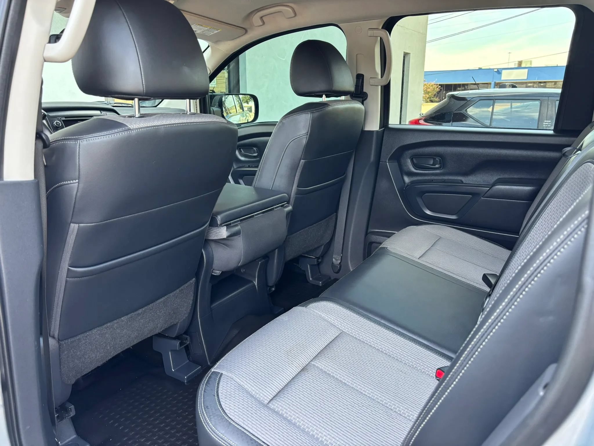 Used 2019 Nissan Titan S w/ S Utility Package RWD image 47