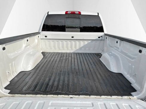 Used 2018 GMC Sierra 1500 SLT w/ SLT Premium Package AWD/4WD image 9