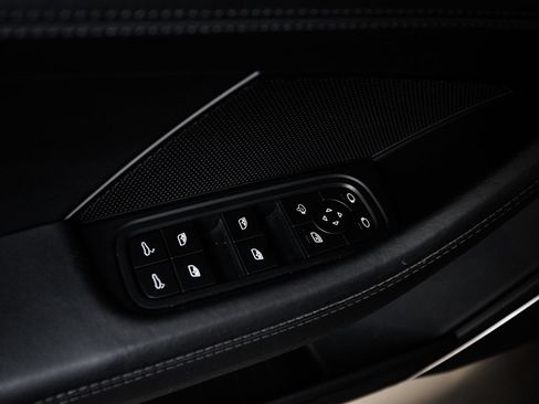 Used 2022 Porsche Panamera GTS AWD/4WD image 22