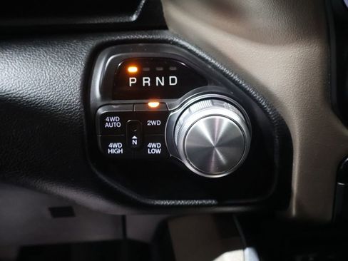 Used 2019 RAM 1500 Laramie image 37