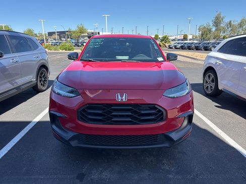 Used 2023 Honda HR-V Sport image 2