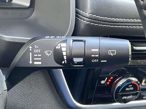 Used 2026 Nissan Rogue Platinum w/ Platinum Premium Package AWD/4WD image 36