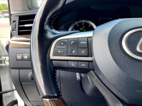 Used 2016 Lexus LX 570 4WD w/ Luxury Package image 45