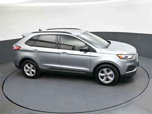 Used 2024 Ford Edge SE image 27