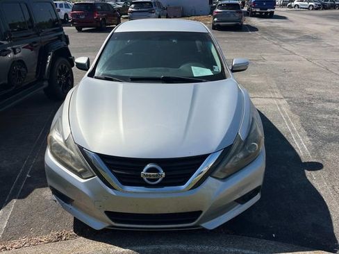 Used 2017 Nissan Altima 2.5 SL image 8