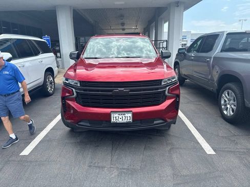 Used 2024 Chevrolet Tahoe Premier RWD image 4