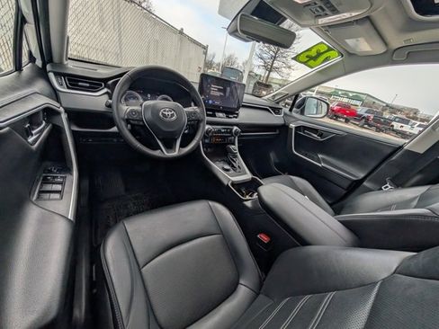 Used 2023 Toyota RAV4 Limited image 6