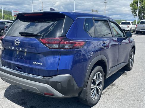 Used 2022 Nissan Rogue SV w/ SV Premium Package AWD/4WD image 5