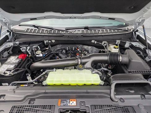 New 2025 Ford Expedition Active image 16