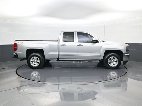 Used 2017 Chevrolet Silverado 1500 LT w/ All Star Edition AWD/4WD image 4
