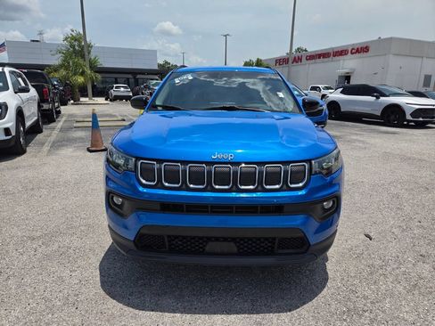 Used 2022 Jeep Compass Latitude FWD image 19