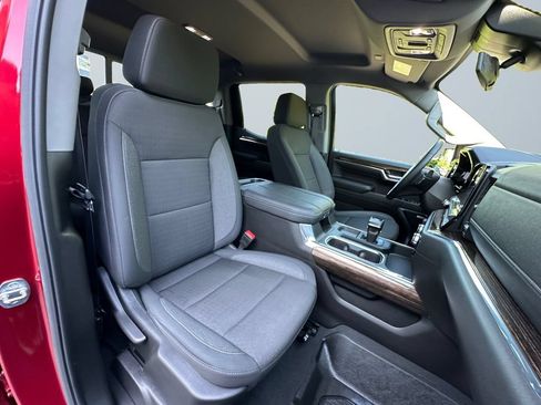 Used 2024 GMC Sierra 1500 Elevation w/ Preferred Package AWD/4WD image 15