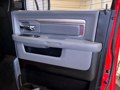 Used 2019 RAM 1500 Big Horn image 24