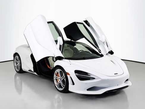 New 2026 McLaren 750S image 1