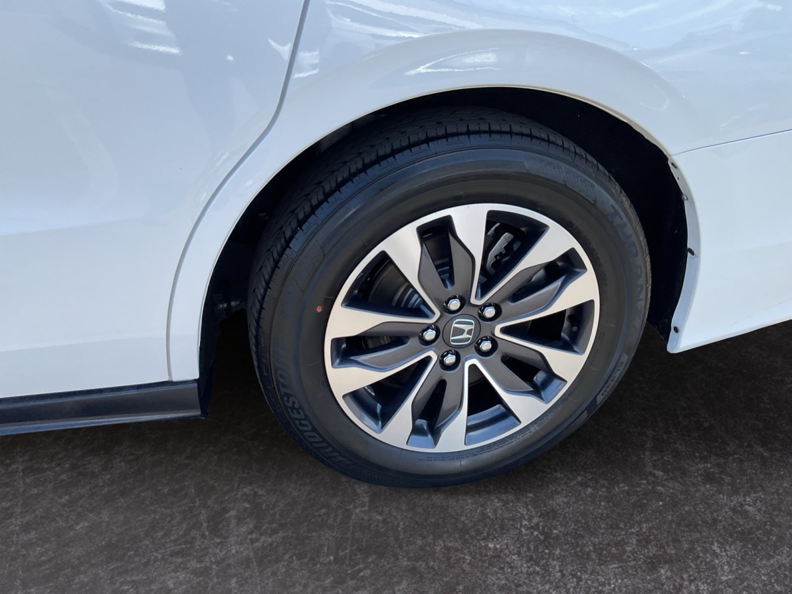 Used 2024 Honda Odyssey EX-L image 8