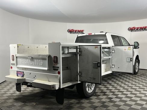 Used 2021 Ford F350 XLT w/ XLT Value Package image 4