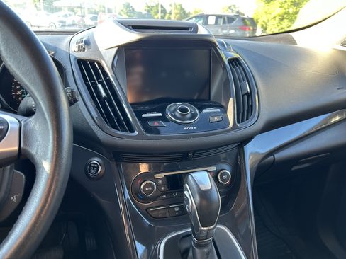 Used 2013 Ford Escape Titanium AWD/4WD image 16